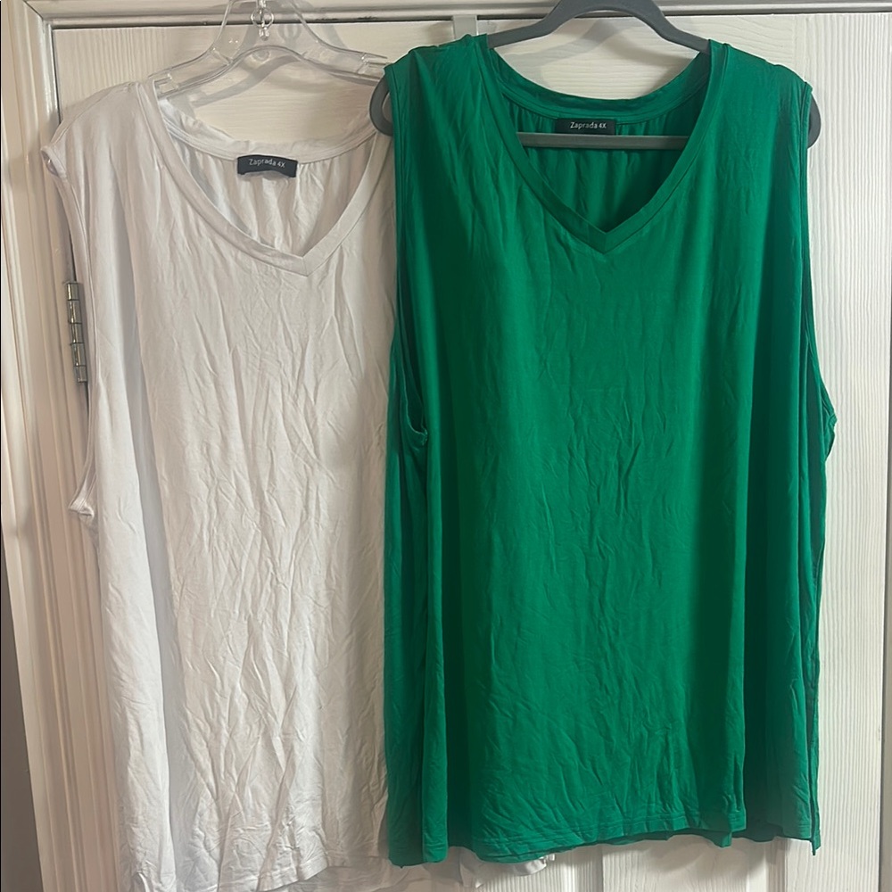 Green and White Relaxed Sleeveless Tank Tops